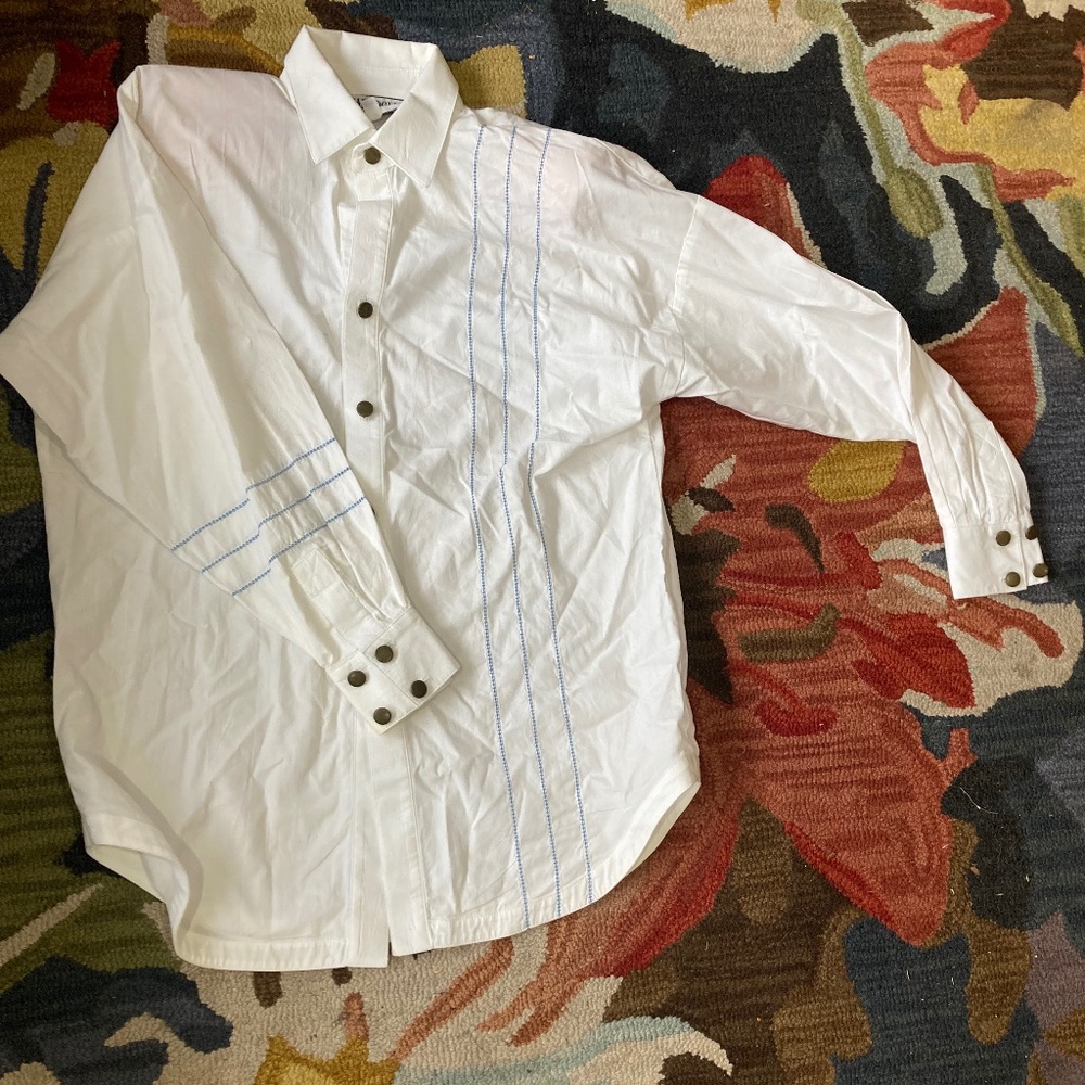 woman Button down blouse. retro. vintage. Jan barboglio
